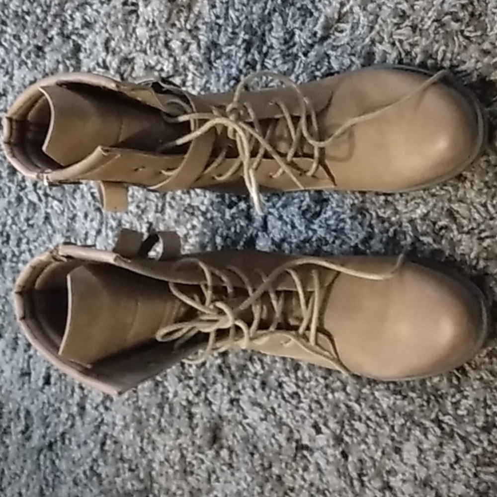 Women's Zip up Boot